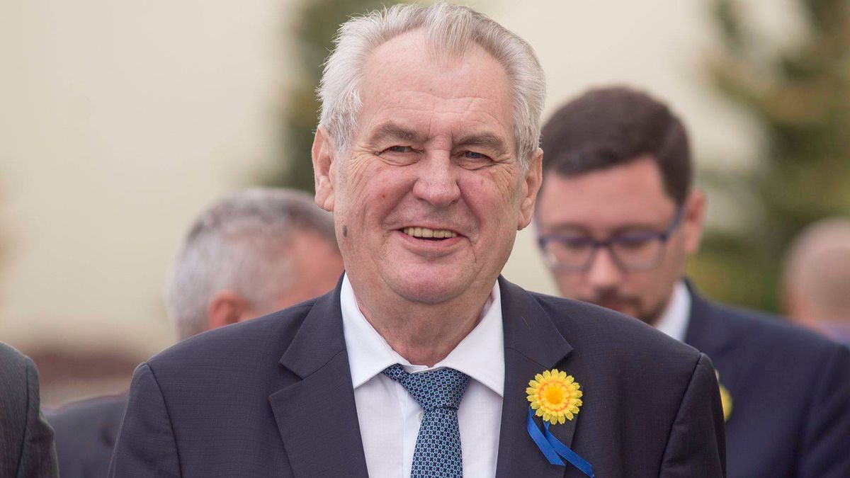 Miloš Zeman má řešení pro padající ČSSD. Udělat koalici s hnutím ANO